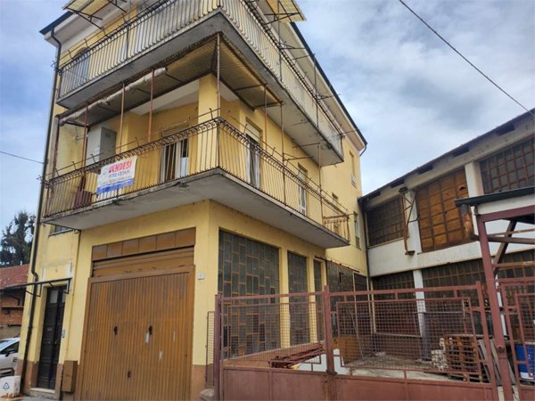 casa indipendente in vendita a Fossano