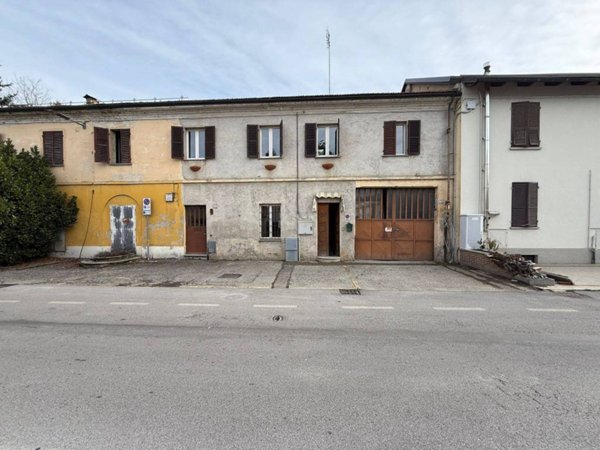 casa indipendente in vendita a Fossano