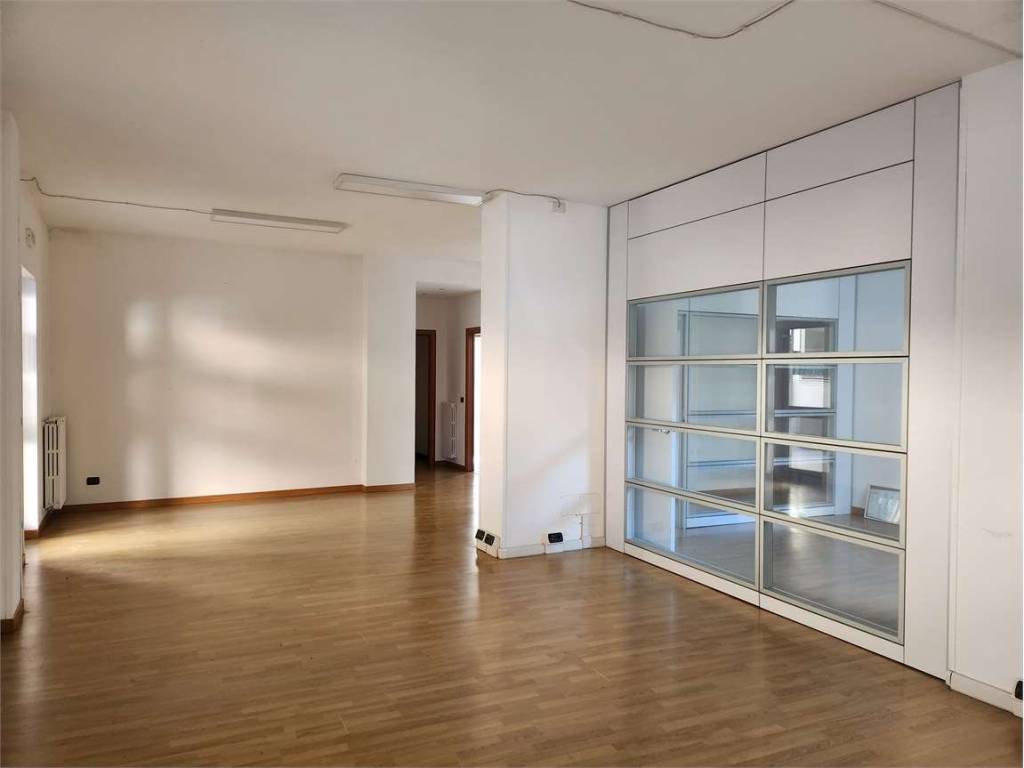 negozio in vendita a Fossano