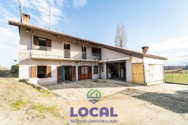 casa indipendente in vendita a Fossano in zona Murazzo