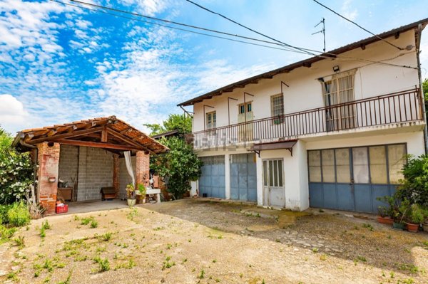 casa indipendente in vendita a Fossano