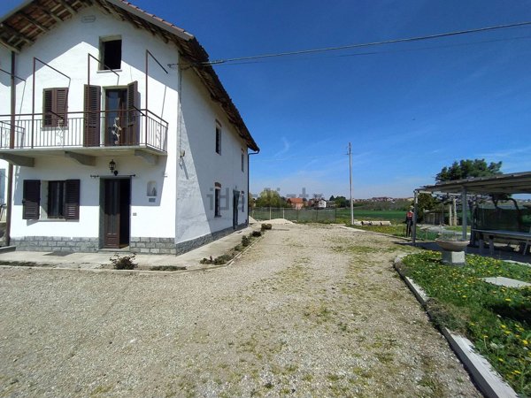 casa indipendente in vendita a Fossano