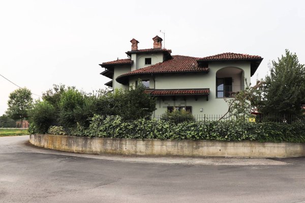 casa indipendente in vendita a Fossano in zona Santa Lucia