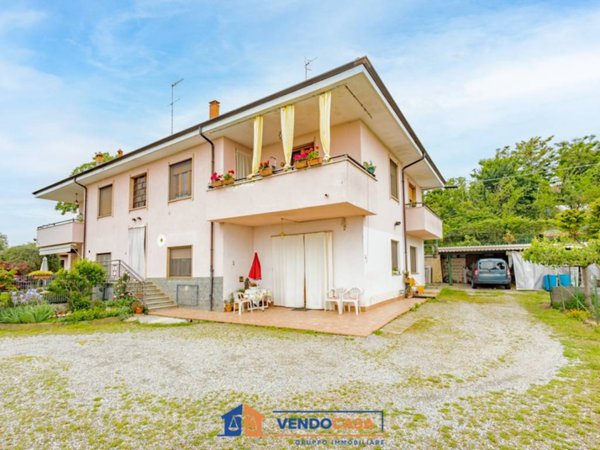 casa indipendente in vendita a Fossano in zona San Sebastiano
