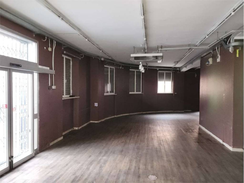 negozio in vendita a Fossano