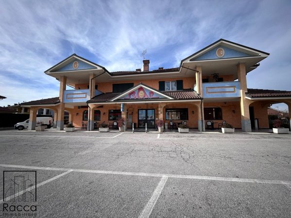 locale commerciale in vendita a Fossano in zona San Sebastiano