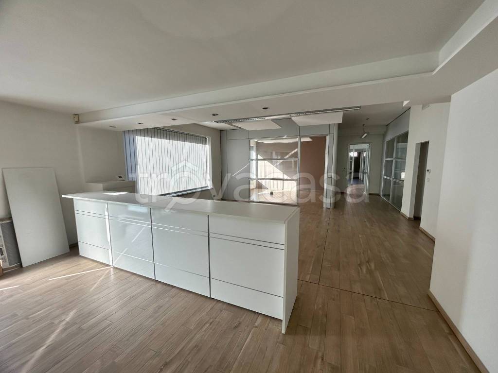 negozio in vendita a Fossano