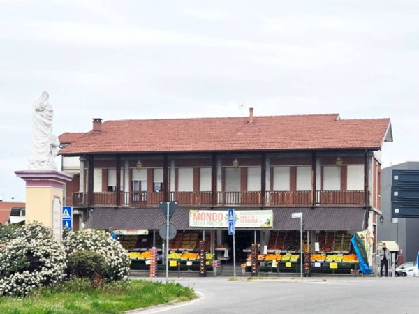 intera palazzina in vendita a Fossano
