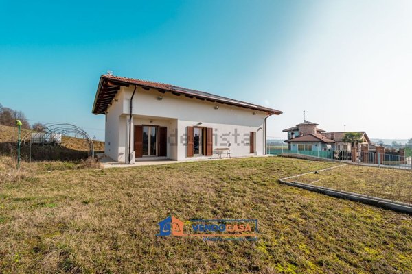 casa indipendente in vendita a Fossano