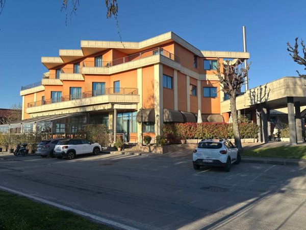 intera palazzina in vendita a Fossano in zona Cussanio