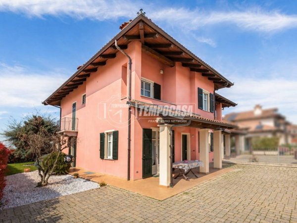 casa indipendente in vendita a Fossano