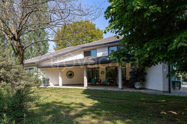 casa indipendente in vendita a Fossano