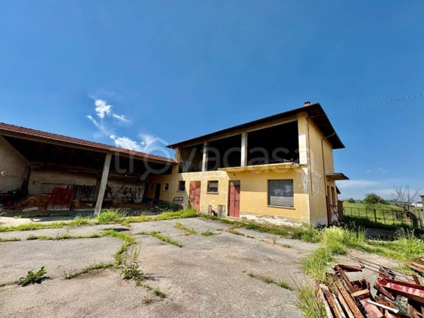 casa indipendente in vendita a Fossano