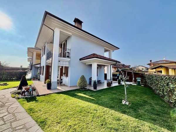 casa indipendente in vendita a Fossano in zona San Sebastiano