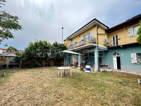 casa indipendente in vendita a Fossano