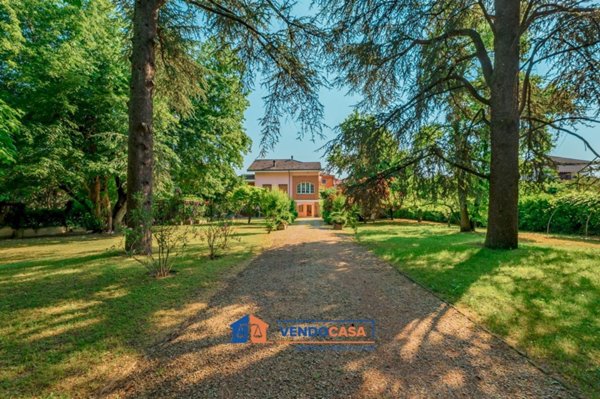 casa indipendente in vendita a Fossano