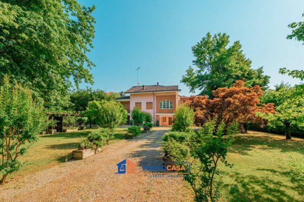 casa indipendente in vendita a Fossano