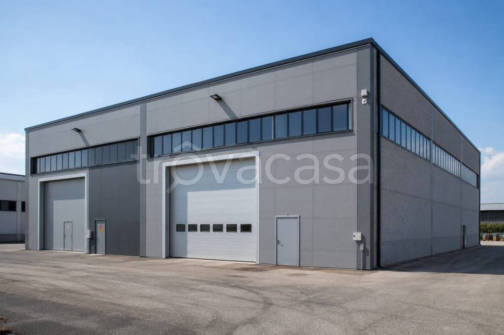 locale commerciale in vendita a Fossano