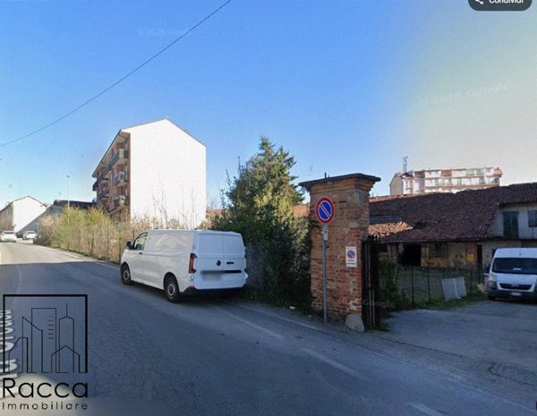 locale commerciale in vendita a Fossano