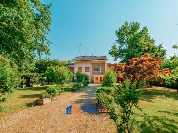 casa indipendente in vendita a Fossano