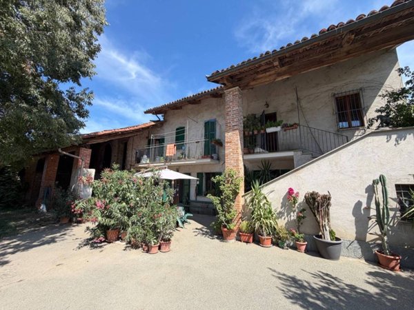 casa indipendente in vendita a Fossano