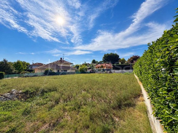 terreno agricolo in vendita a Fossano