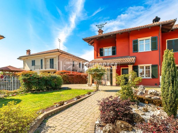 casa indipendente in vendita a Fossano in zona Santa Lucia