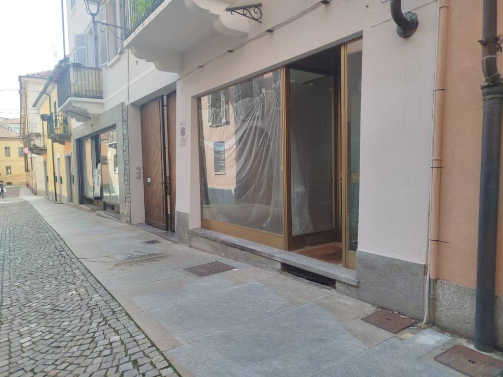 locale di sgombero in vendita a Fossano