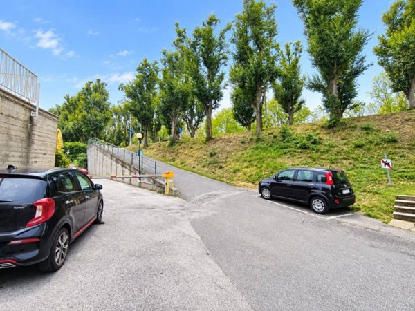 box auto in vendita a Fossano