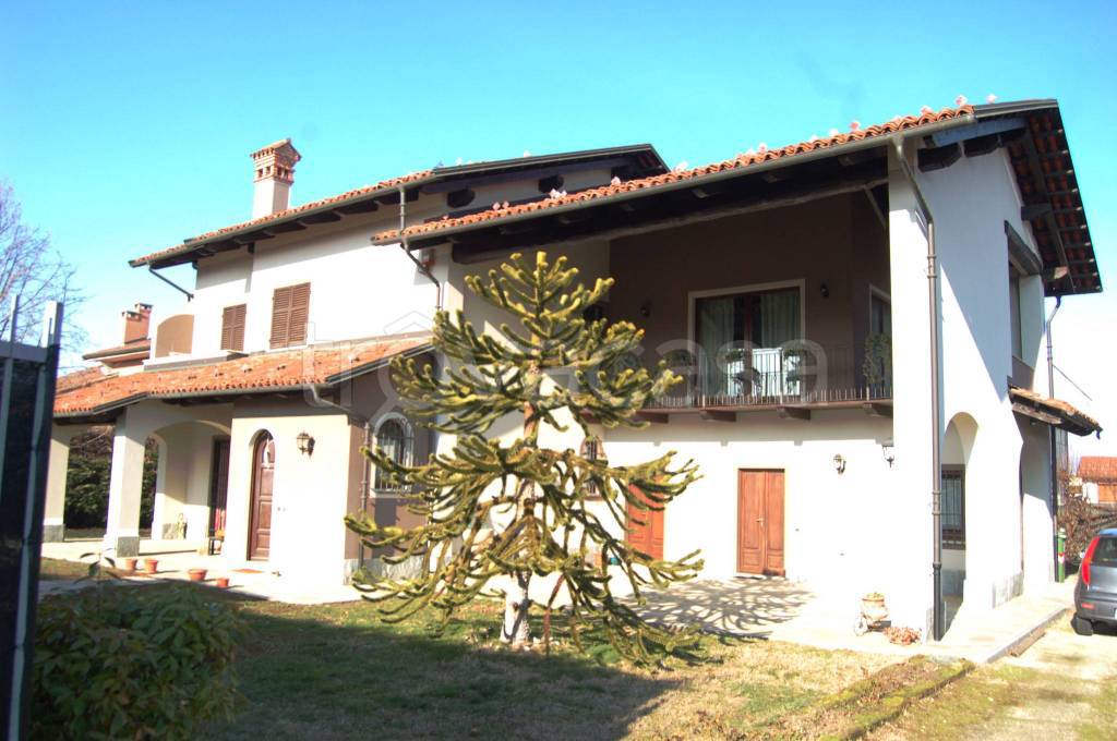 casa indipendente in vendita a Fossano