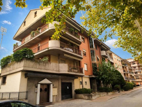 appartamento in vendita a Fossano in zona Santa Lucia