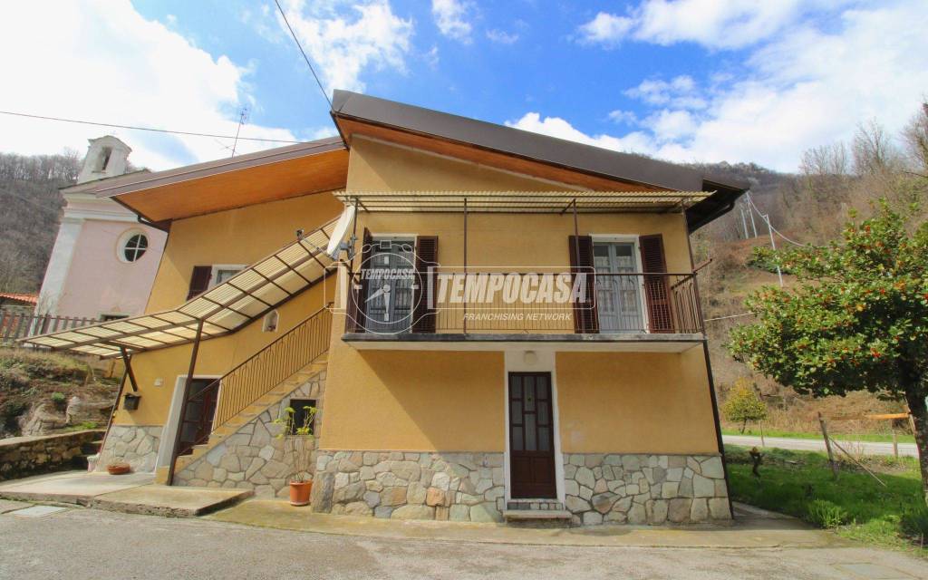 casa indipendente in vendita a Frabosa Soprana in zona Mondagnola