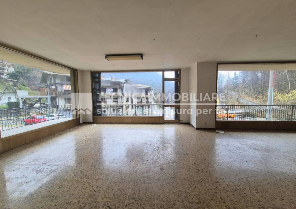 negozio in vendita a Frabosa Sottana in zona Riosecco