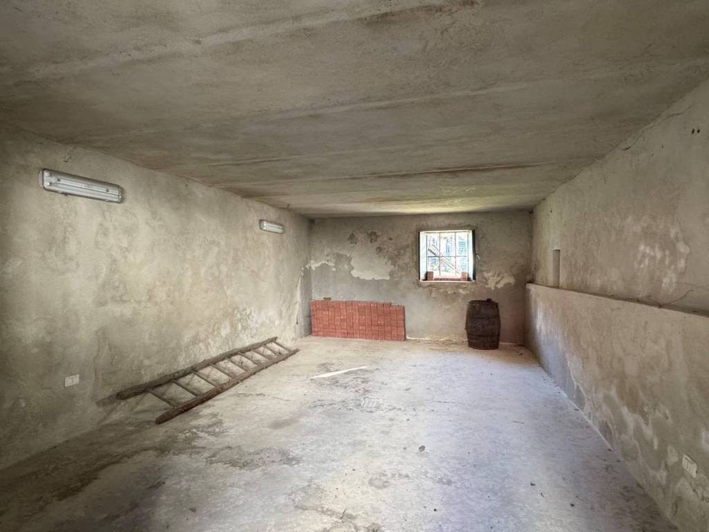 locale di sgombero in vendita a Frabosa Sottana