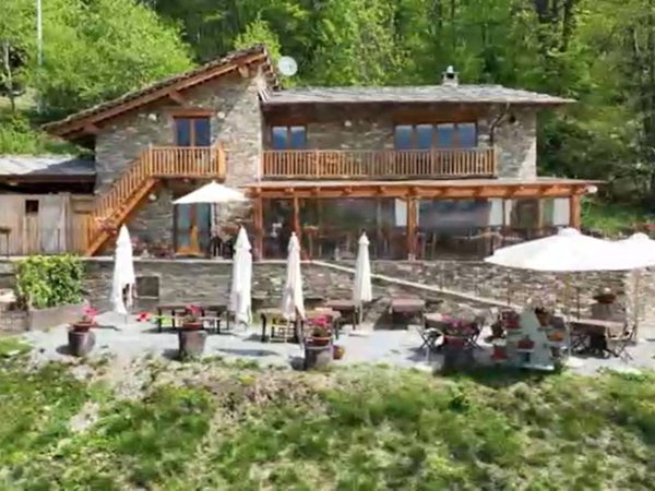 negozio in vendita a Frassino