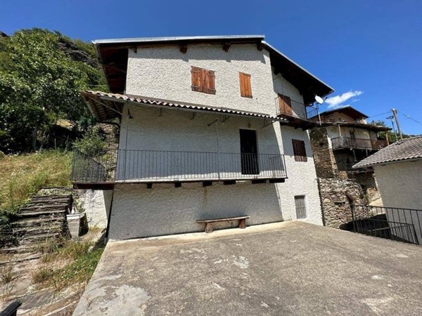 casa indipendente in vendita a Frassino