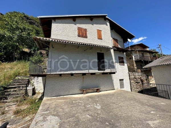 casa indipendente in vendita a Frassino