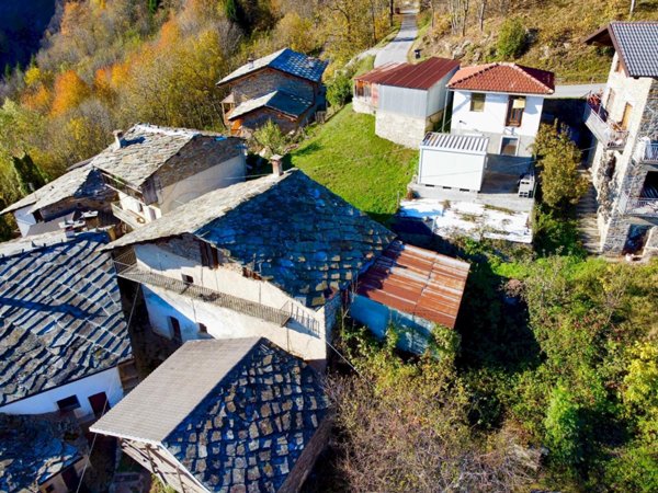 casale in vendita a Frassino