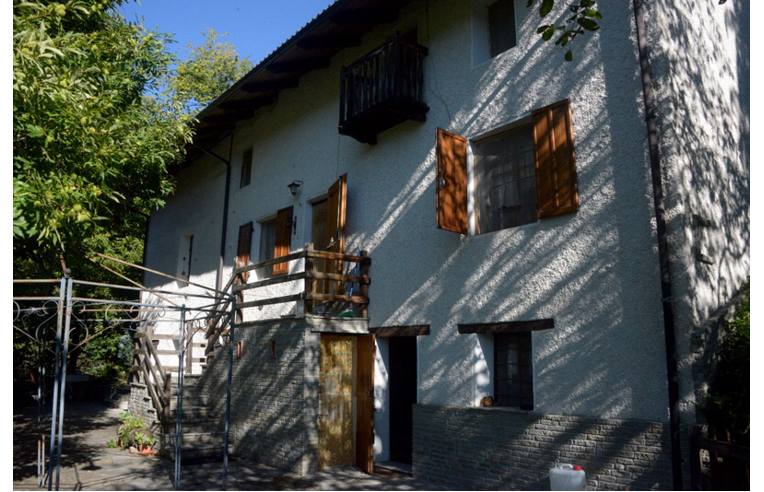 casa indipendente in vendita a Frassino