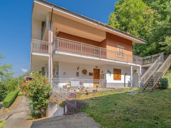 casa indipendente in vendita a Frassino