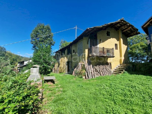 casa indipendente in vendita a Gambasca in zona Comba Nari