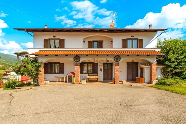 casa indipendente in vendita a Gambasca