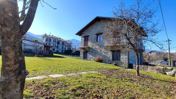 casa indipendente in vendita a Gambasca
