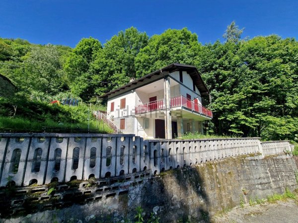 casa indipendente in vendita a Gambasca