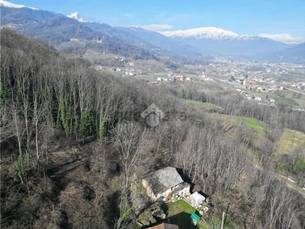 casale in vendita a Gambasca in zona Comba Nari