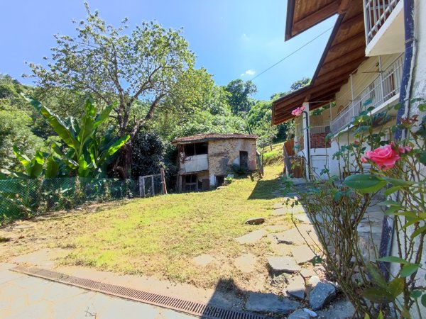 casa indipendente in vendita a Gambasca