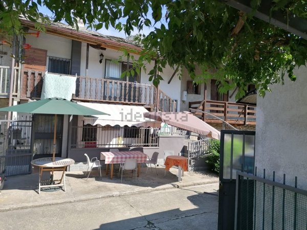 pentavano in vendita a Gambasca