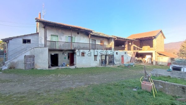 casa indipendente in vendita a Gambasca