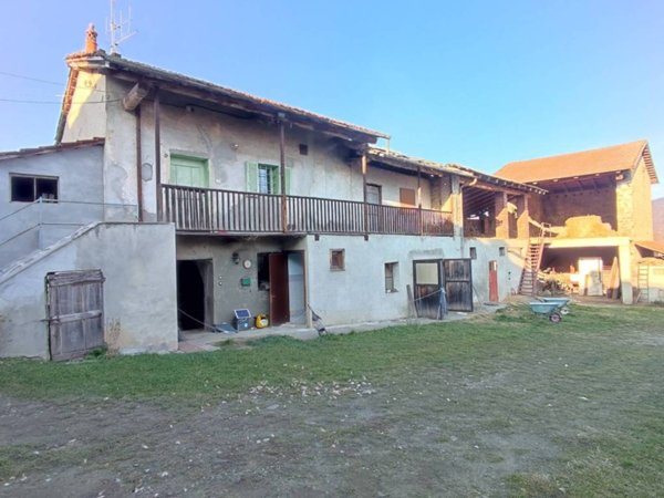 casa indipendente in vendita a Gambasca
