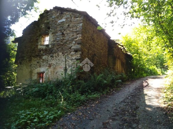 appartamento in vendita a Gambasca in zona Comba Nari